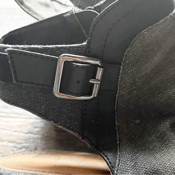 Gray Open Toe Ruched Ankle Boots mid heel wedge style sandles size 8 - Picture 8 of 9